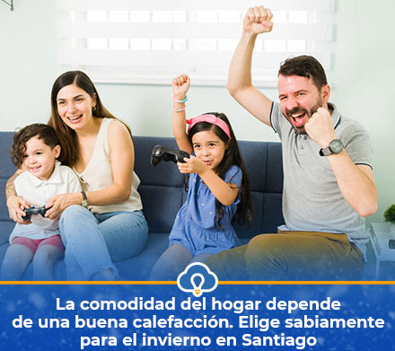 Familia Feliz en Sof de Sala